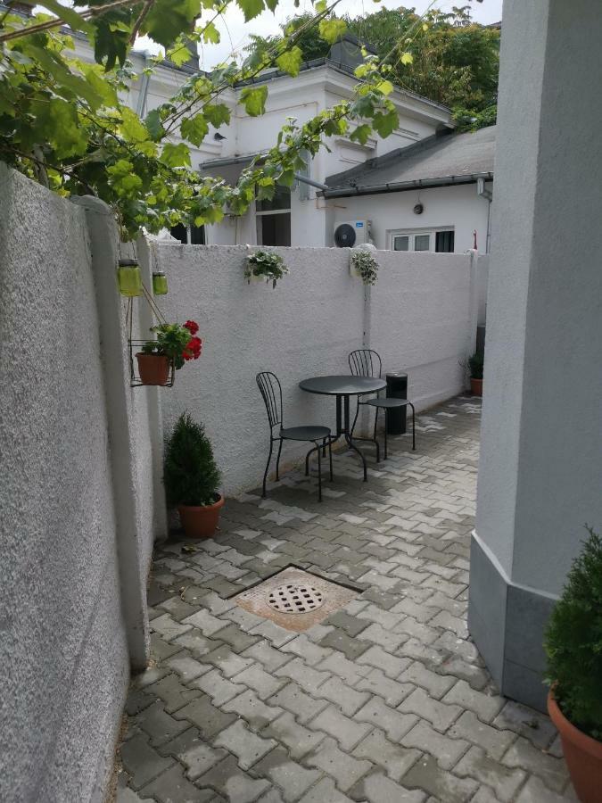 Maison 33 Bucureşti Eksteriør bilde